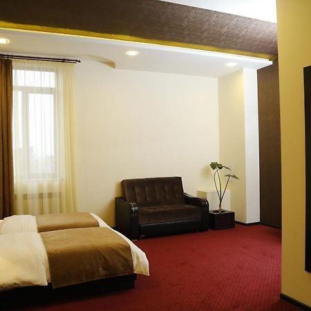Tomu'S Hotel ギュムリ エクステリア 写真
